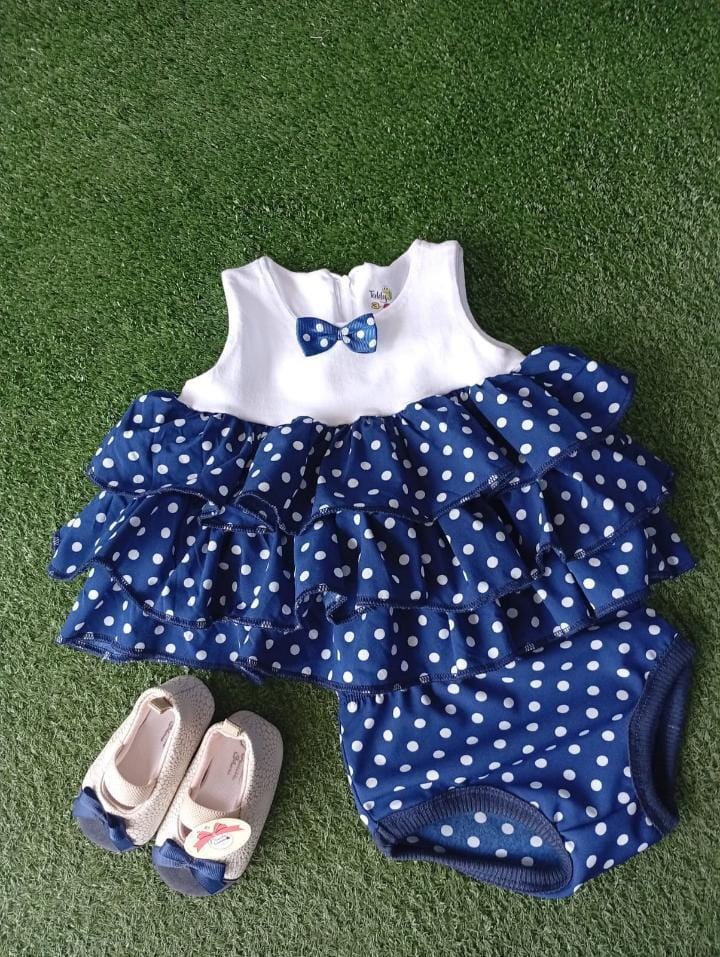 Vestido con Moño Azul
