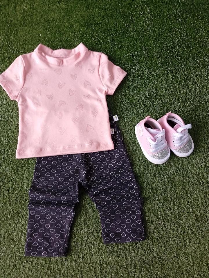 Conjunto Camiseta Rosa y Pantalón