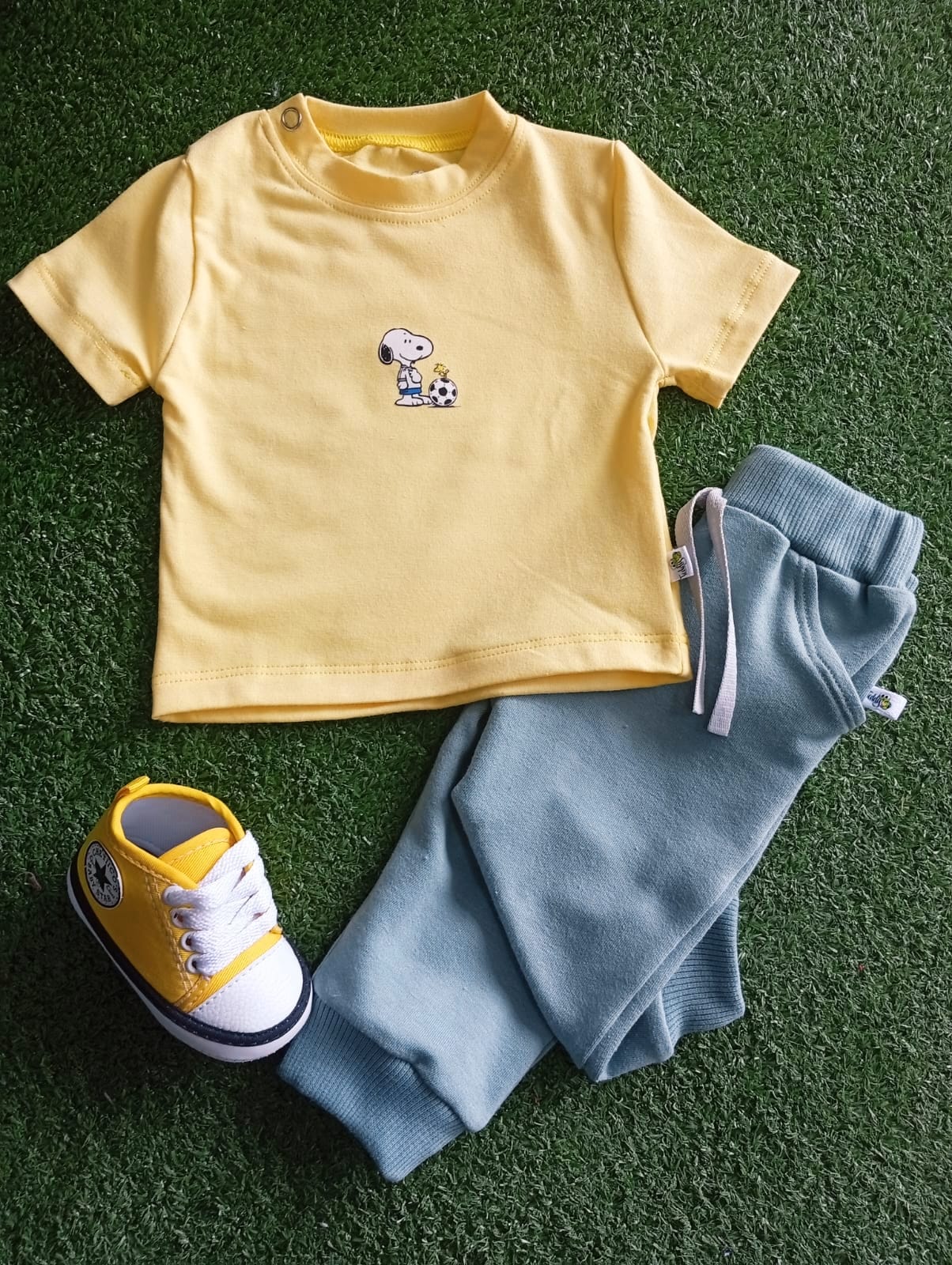 Conjunto Snoopy Amarillo