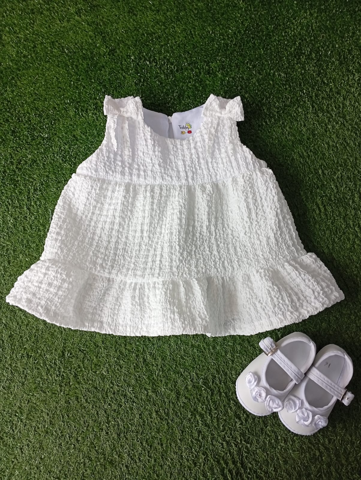 Vestido Blanco Textura Elegante